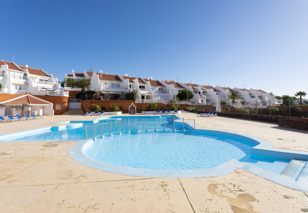 Apartamento en San Miguel de Abona - Home2Book Stylish Apt Pool & Terrace, Sand Club