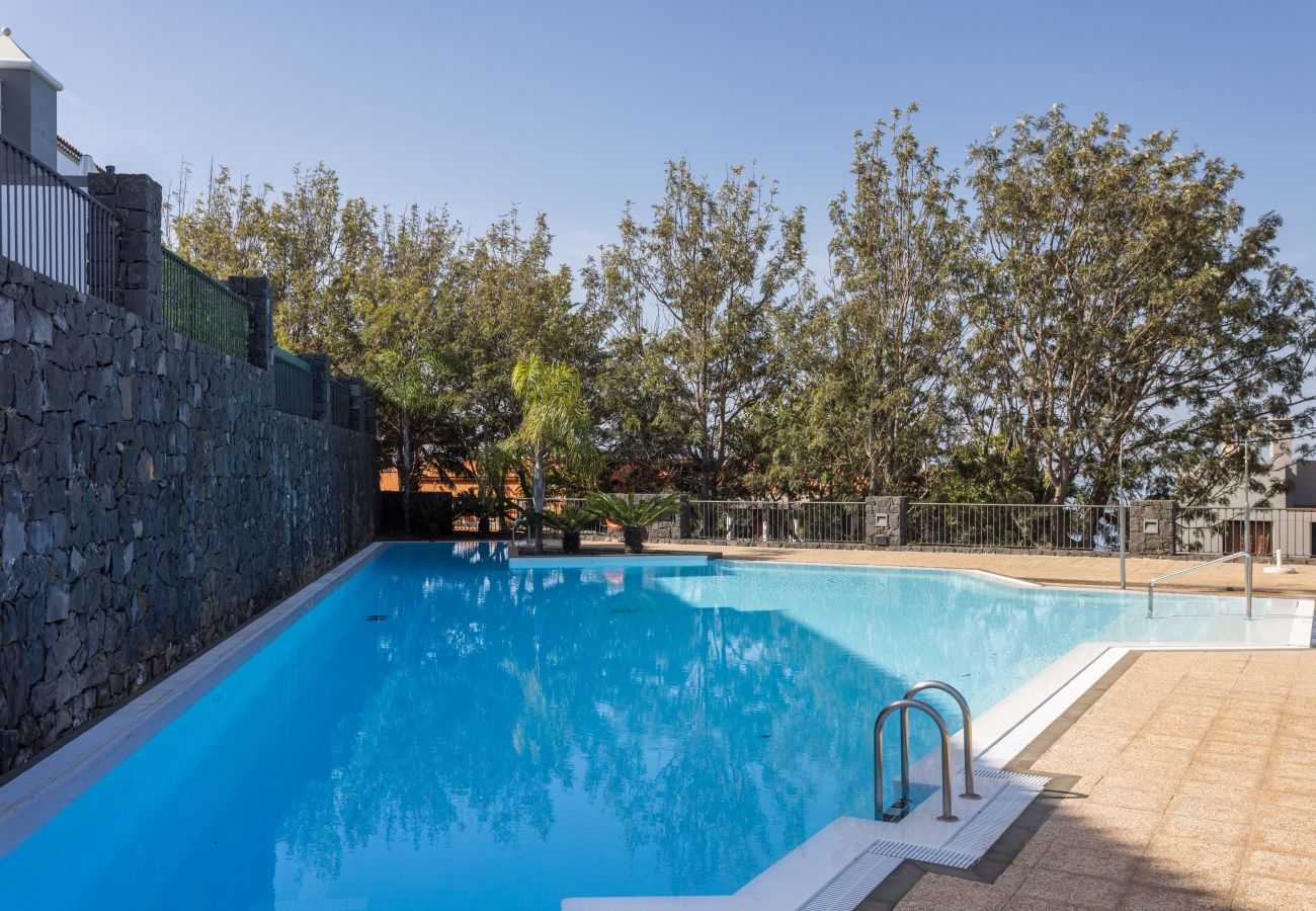 Casa adosada en El Sauzal - Home2Book Stunning Terrace, BBQ & Pool El Sauzal