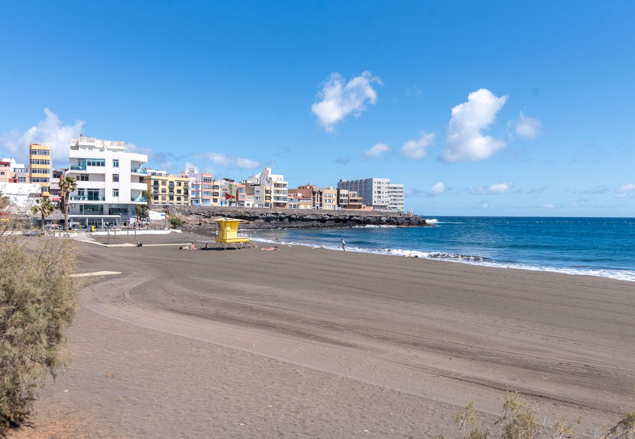 Apartamento en Telde - Home2Book Comfy & Chic Apartment near the Beach