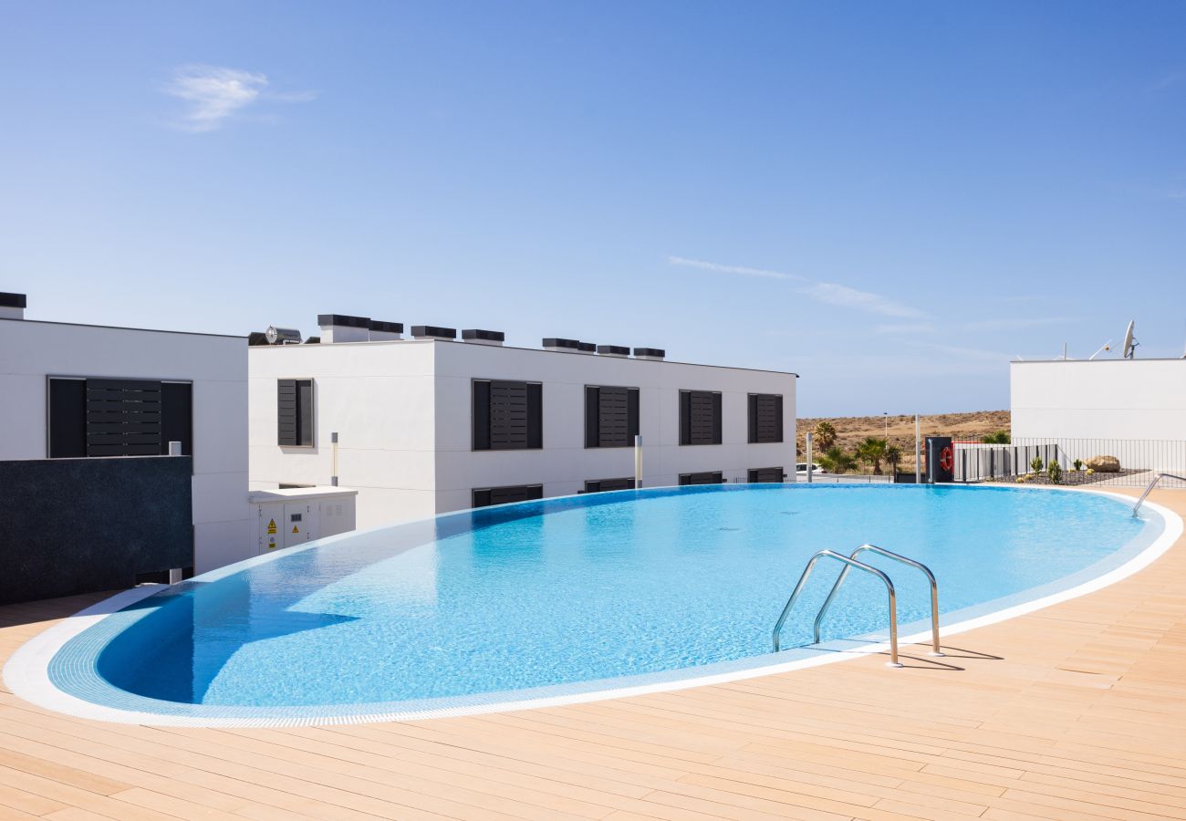 Apartamento en Arico - Home2Book Stylish Apartment Pool & Terrace Abades