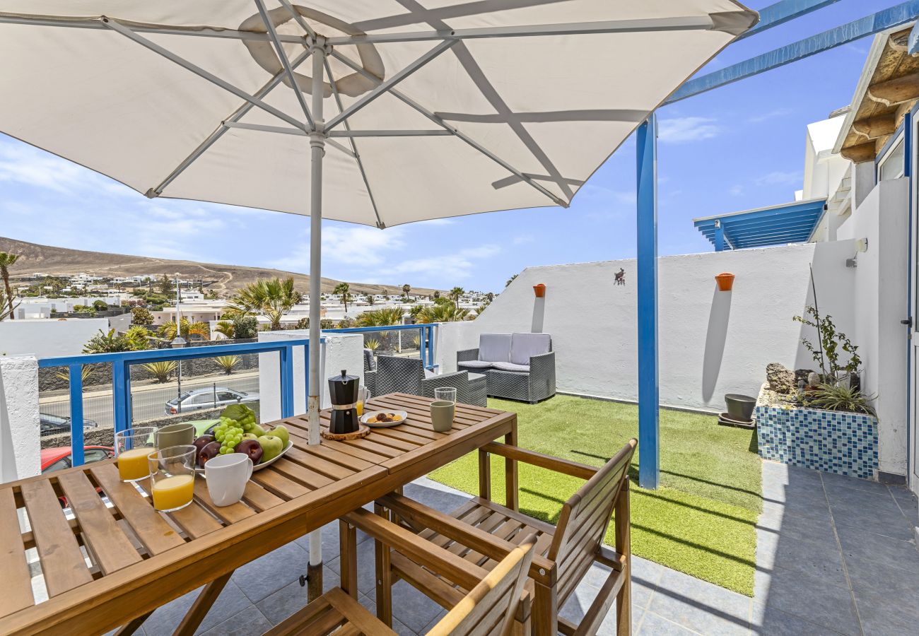 Apartamento en Playa Blanca - Home2Book Bright Apartment Playa Blanca, Terrace