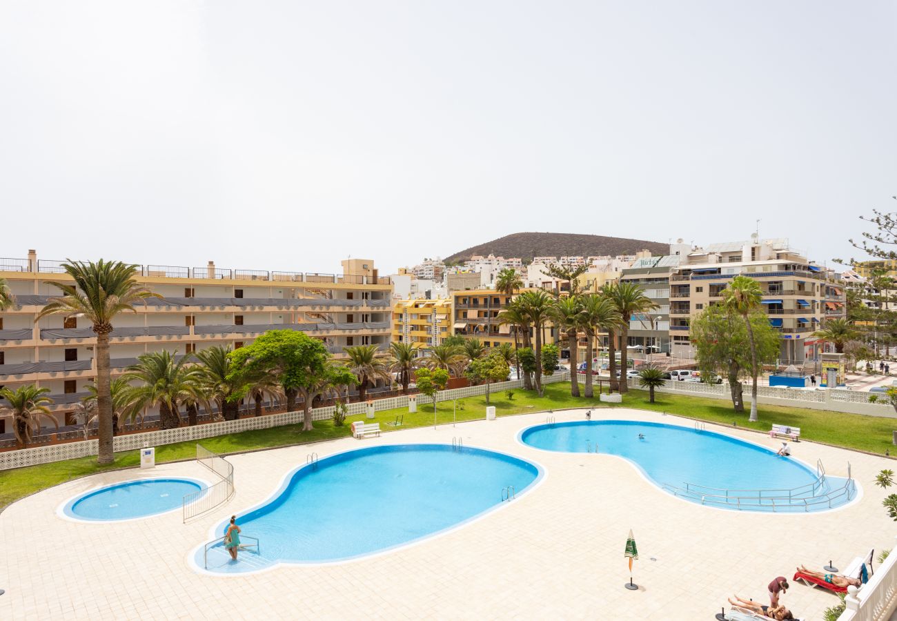 Apartamento en Arona - Home2Book Cozy Apt, Pool & Tenis Court, Arona