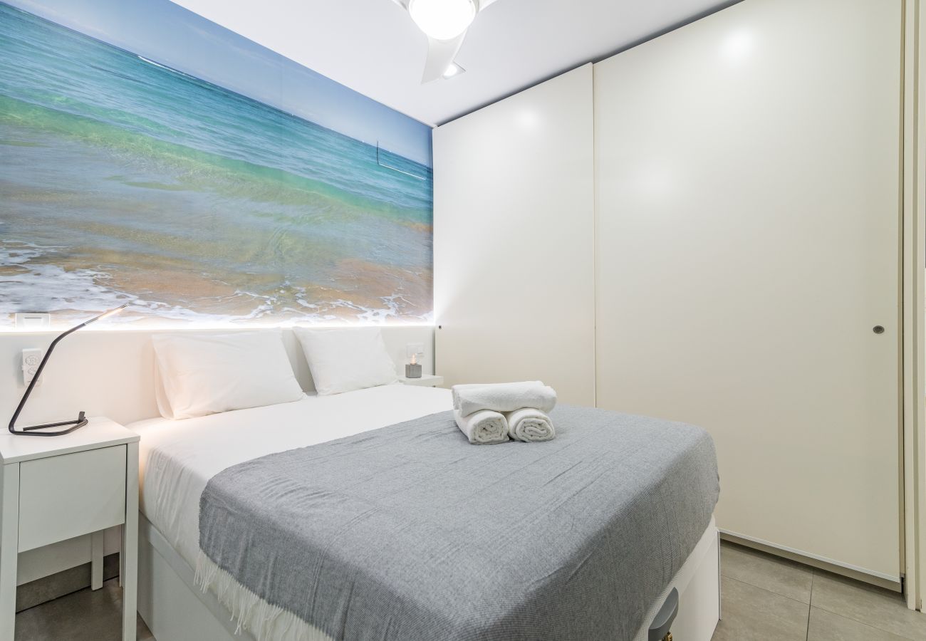 Apartamento en Las Palmas de Gran Canaria - Home2Book Playa Chica Dream Apt, Las Palmas Center