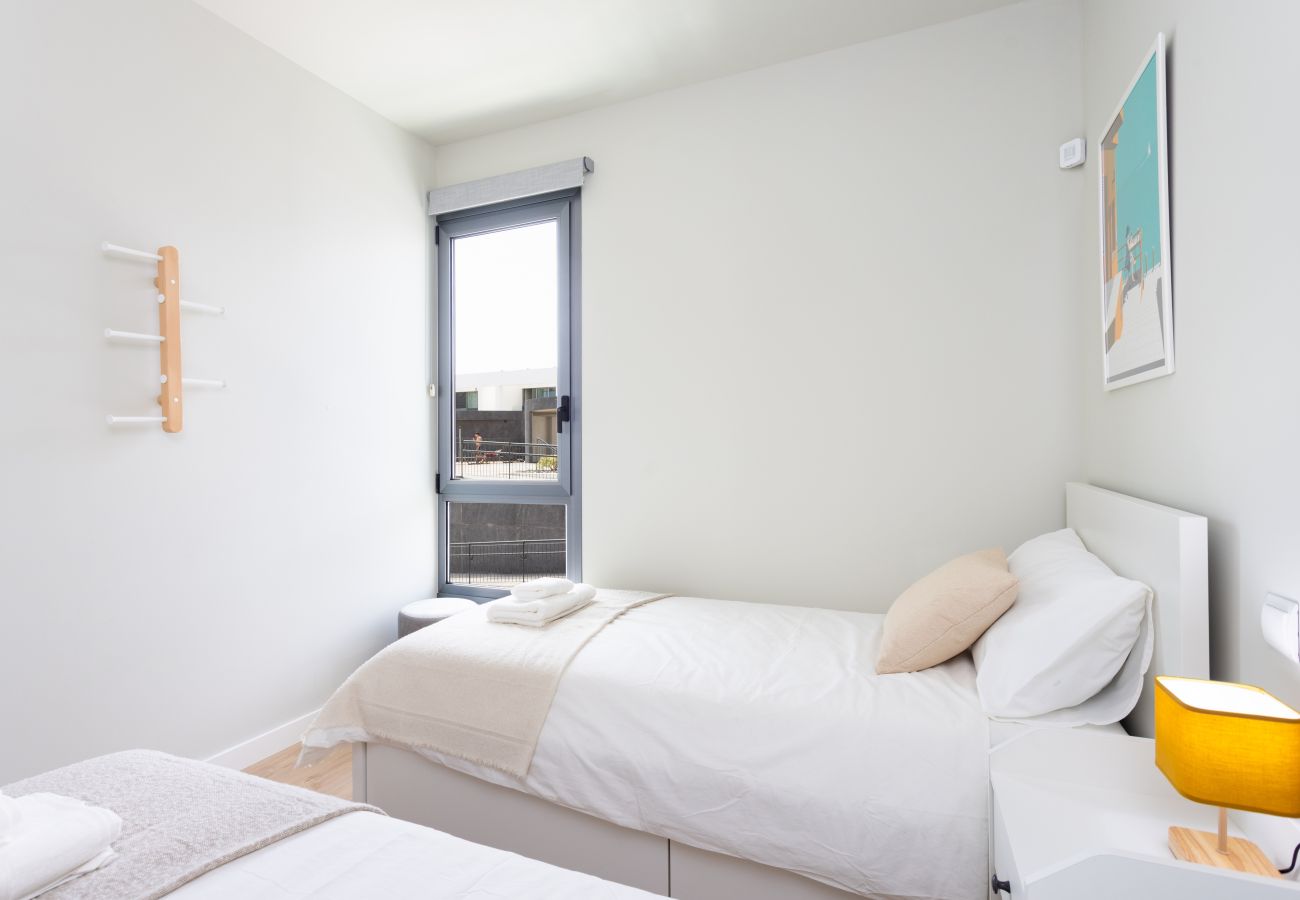 Apartamento en Arico - Home2Book Modern Bright Apt Abades, Pool & Terrace