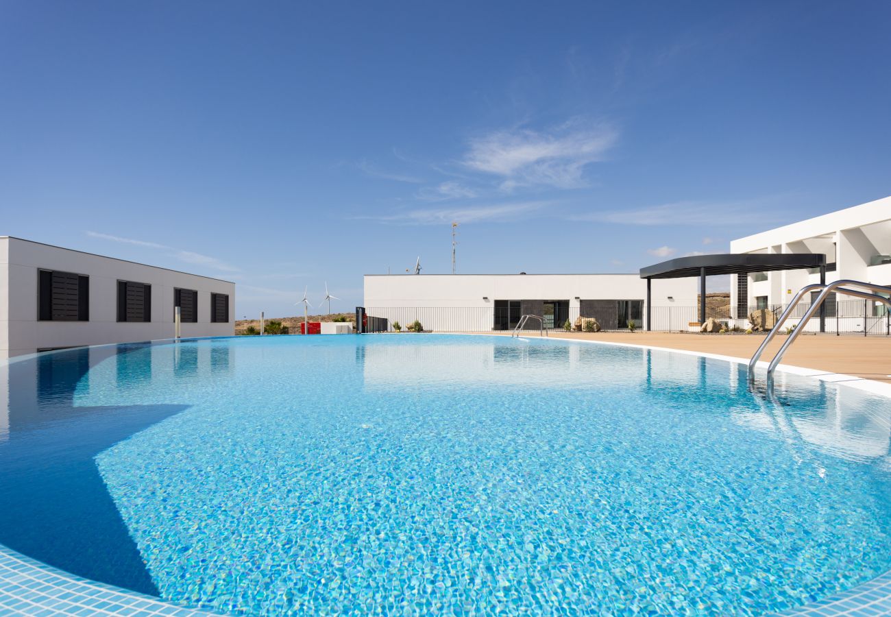 Apartamento en Arico - Home2Book Modern Bright Apt Abades, Pool & Terrace