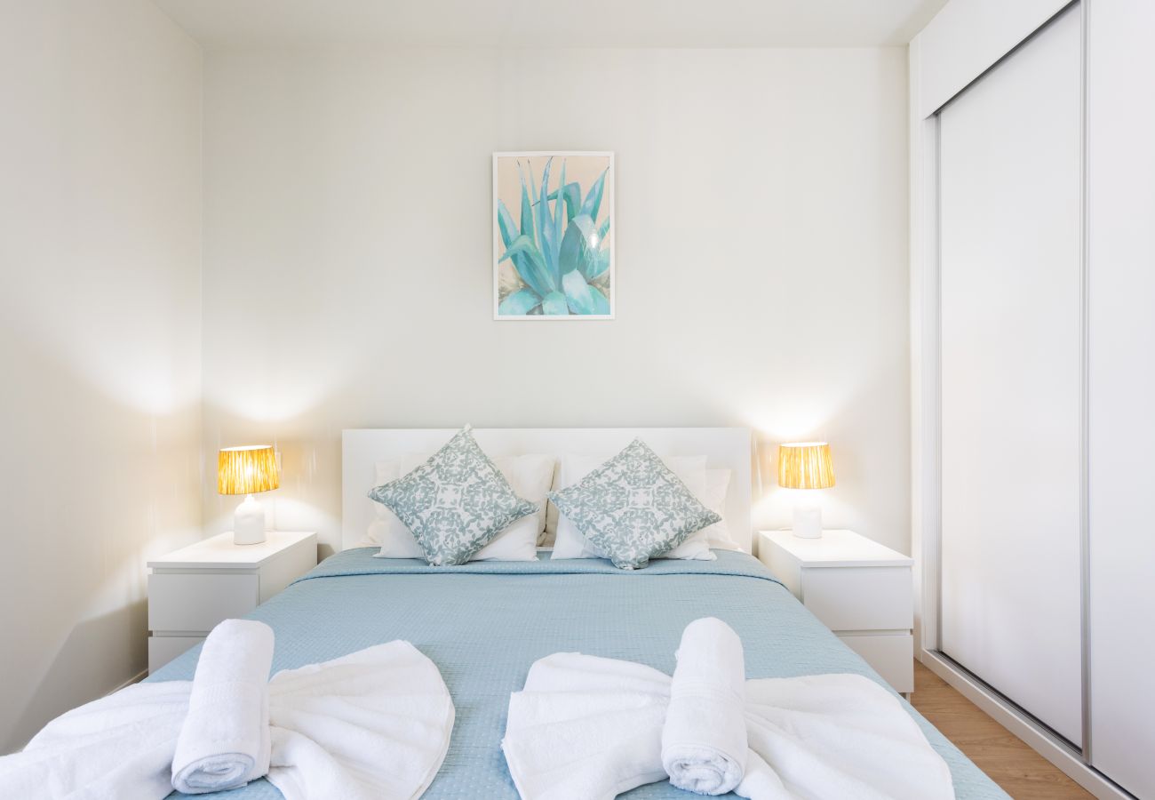 Apartamento en Arico - Home2Book Cozy & Modern Apt, Pool & Terrace