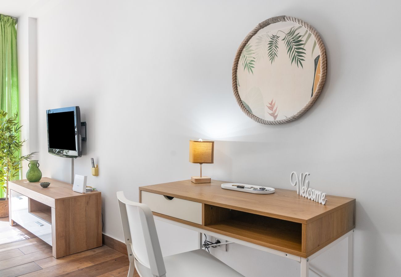 Apartamento en Las Palmas de Gran Canaria - Home2Book Cute Design Apt Las Canteras Beach