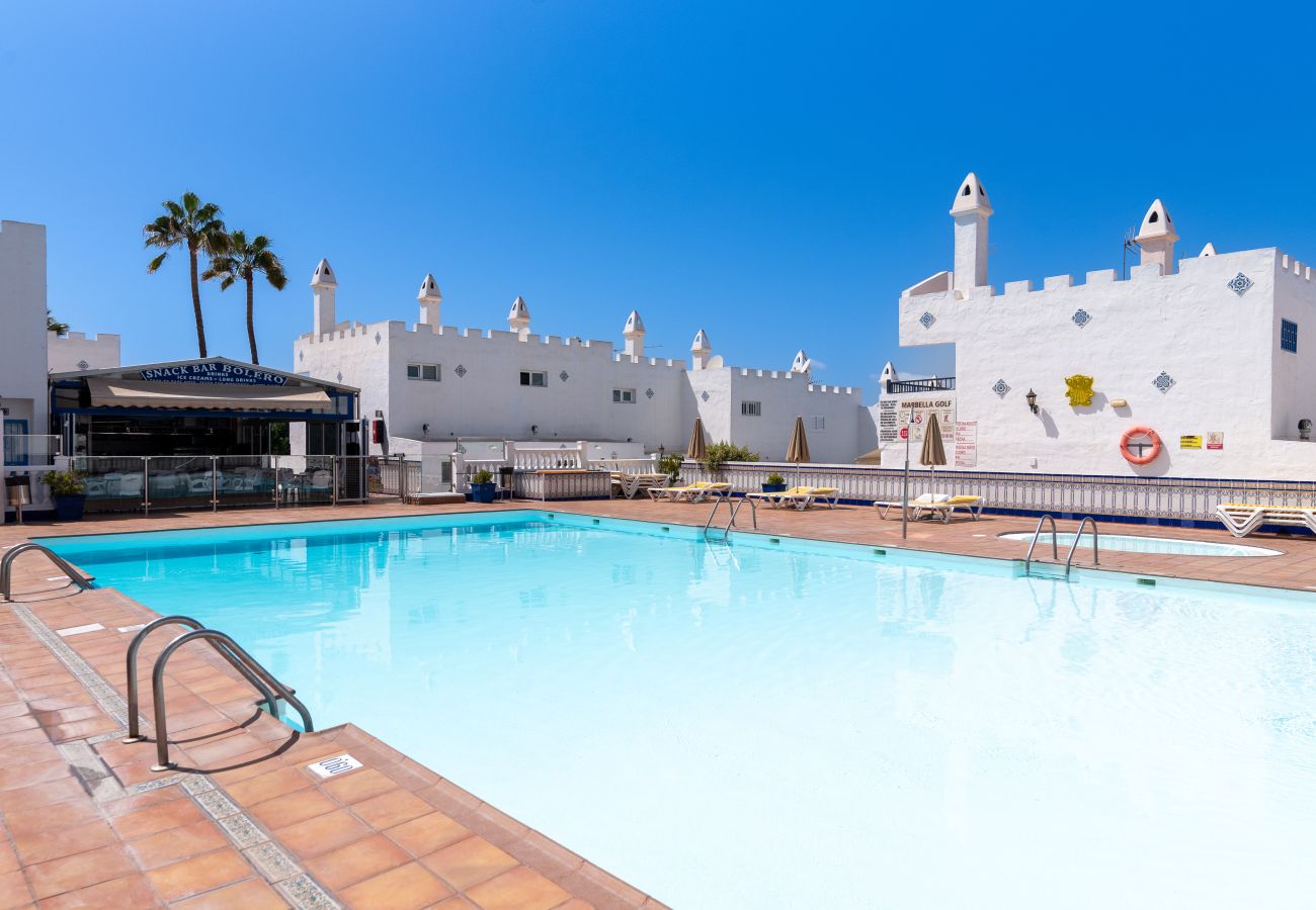 Apartamento en San Bartolomé de Tirajana - Home2Book Pool & Terrace Comfort in Maspalomas