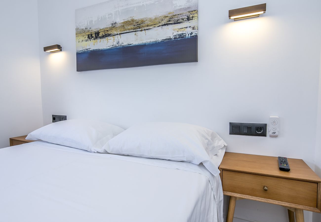 Apartamento en Santa Cruz de Tenerife - Lea´s Modern Attic Escape with Peaceful Terrace