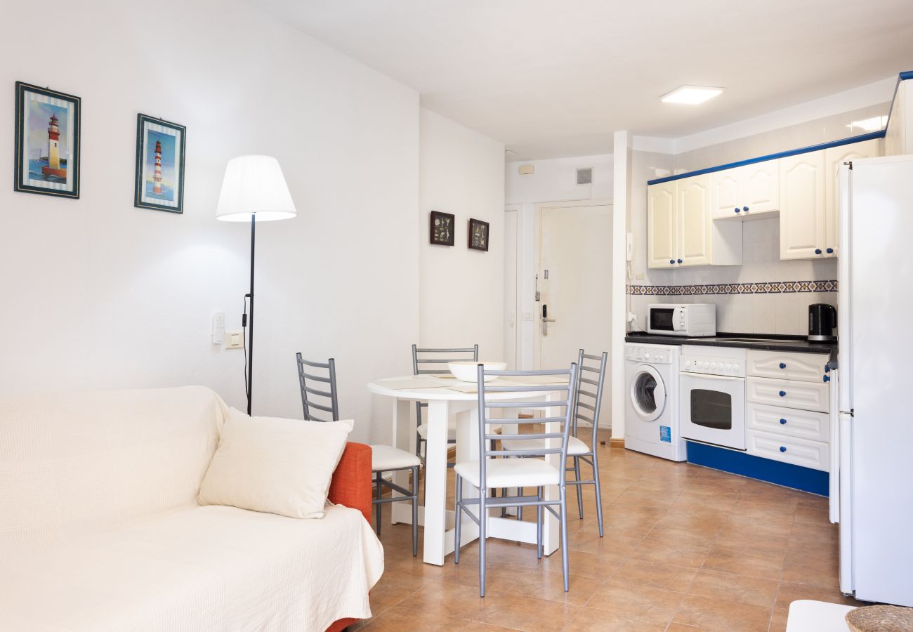 Apartamento en Arona - Home2Book Cozy Coastal Apt & Pool, Los Cristianos