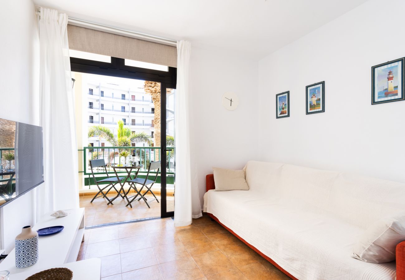 Apartamento en Arona - Home2Book Cozy Coastal Apt & Pool, Los Cristianos