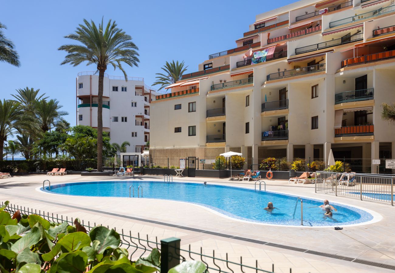 Apartamento en Arona - Home2Book Cozy Coastal Apt & Pool, Los Cristianos