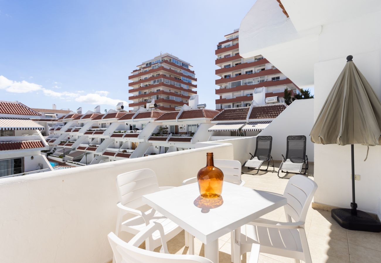 Apartamento en Arona - Home2Book Sunny Poolside Apt in Las Floritas