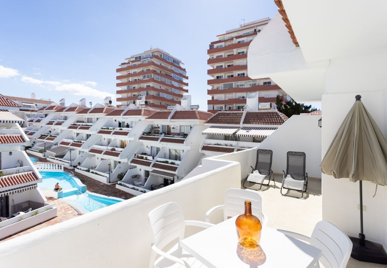 Apartamento en Arona - Home2Book Sunny Poolside Apt in Las Floritas