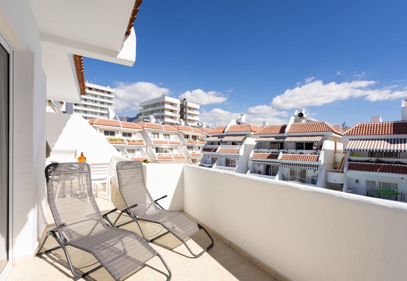 Apartamento en Arona - Home2Book Sunny Poolside Apt in Las Floritas