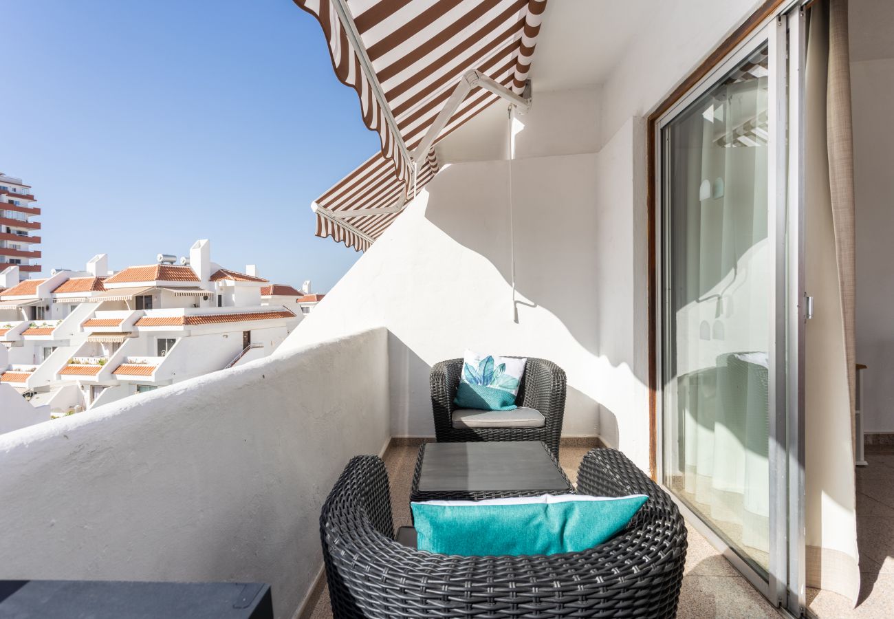 Apartamento en Arona - Home2Book Vibrant Las Américas Apt, Pool Retreat