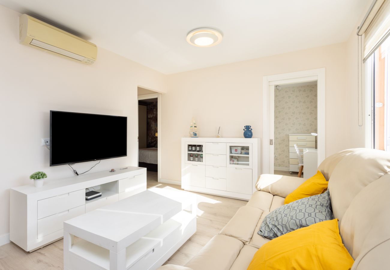 Apartamento en Candelaria - Home2Book Sunny Escape, Pool & Beach in Caletillas