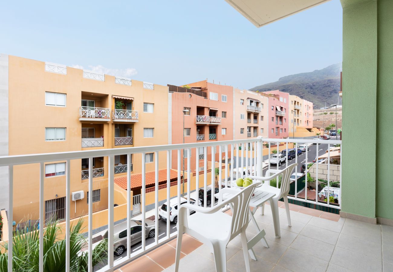 Apartment in Candelaria - Home2Book Charming Apartment Candelaria, Wifi&Pool