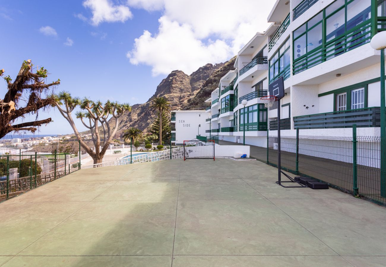 Apartment in Bajamar - Home2Book Bright Sea Views, Apartment & Terrace
