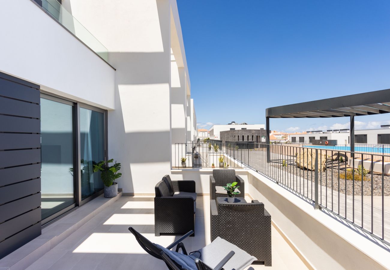 Townhouse in Arico - Home2Book Exquisite Apt Terrace & Pool Abades