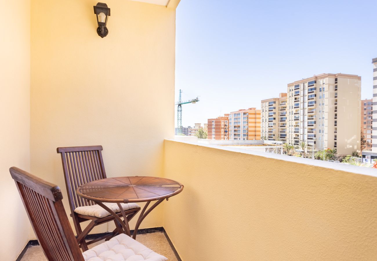 Apartment in Santa Cruz de Tenerife - Home2Book Bright Stadium Apartment, Santa Cruz