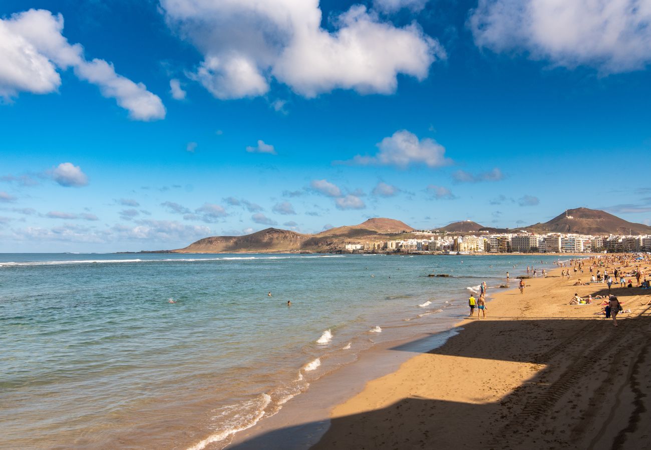 Apartment in Las Palmas de Gran Canaria - Home2Book Playa Chica Dream Apt, Las Palmas Center