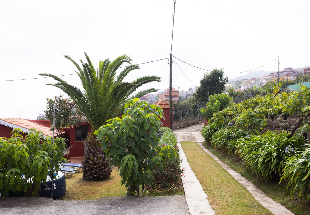 Apartment in Los Realejos - Home2Book Serene Retreat Isabel, Jacuzzi & Garden